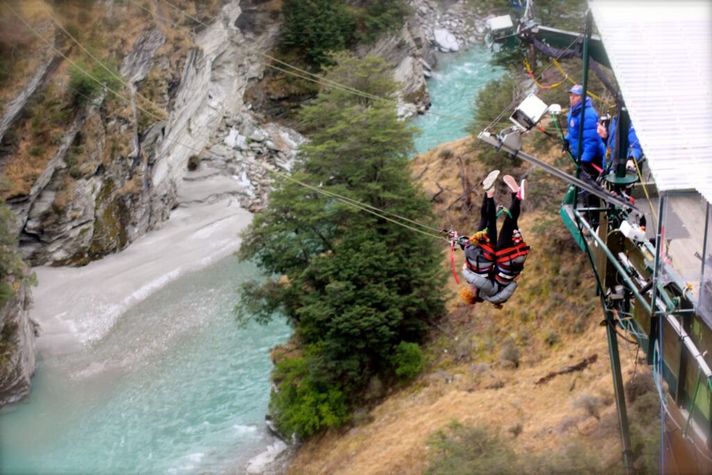 relais-semnon | Hiking Through Shotover Canyon: Adventure Awaits